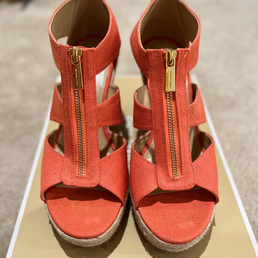 MICHAEL KORS BERKLEY WEDGE BRIGHT RED WOMENS SIZE 9.5 SANDALS ESPADRILLE